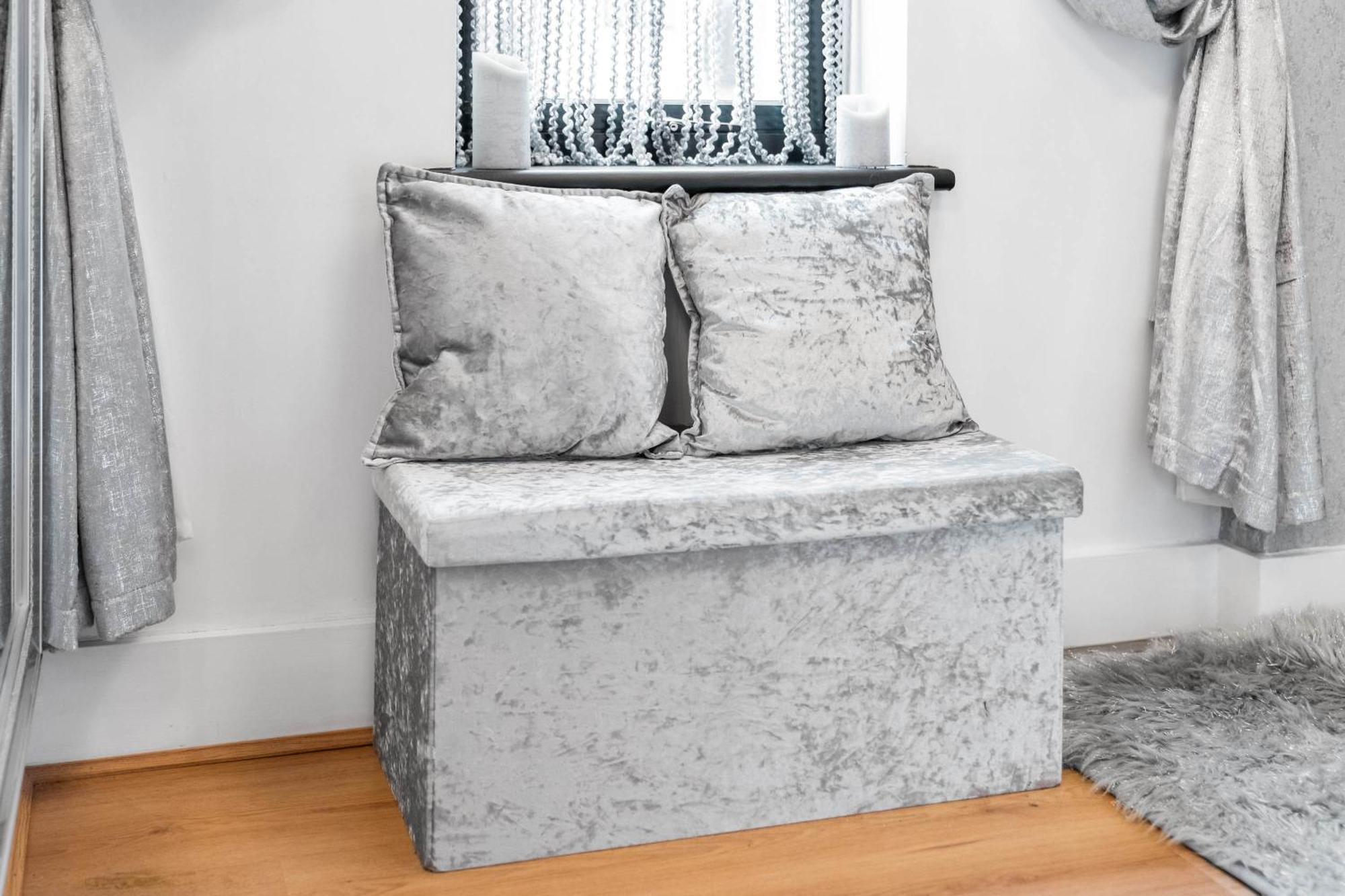 Luxury 1 Bed Flat With Parking 11K - Top Rated - Netflix - Wifi - 70 Inch Smart Tv - Birmingham City Centre - Tv In Bedroom - Top Rated מראה חיצוני תמונה