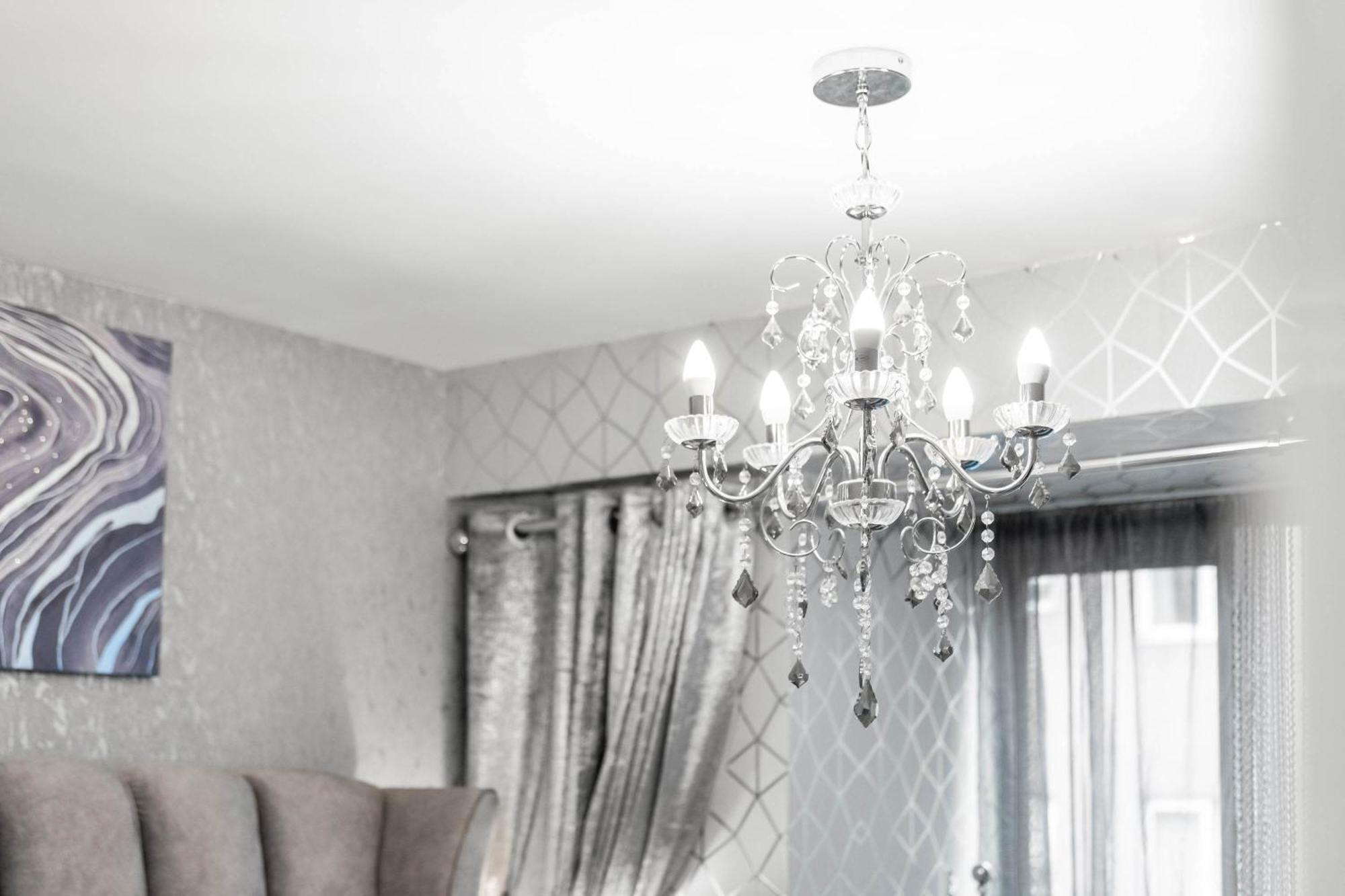 Luxury 1 Bed Flat With Parking 11K - Top Rated - Netflix - Wifi - 70 Inch Smart Tv - Birmingham City Centre - Tv In Bedroom - Top Rated מראה חיצוני תמונה